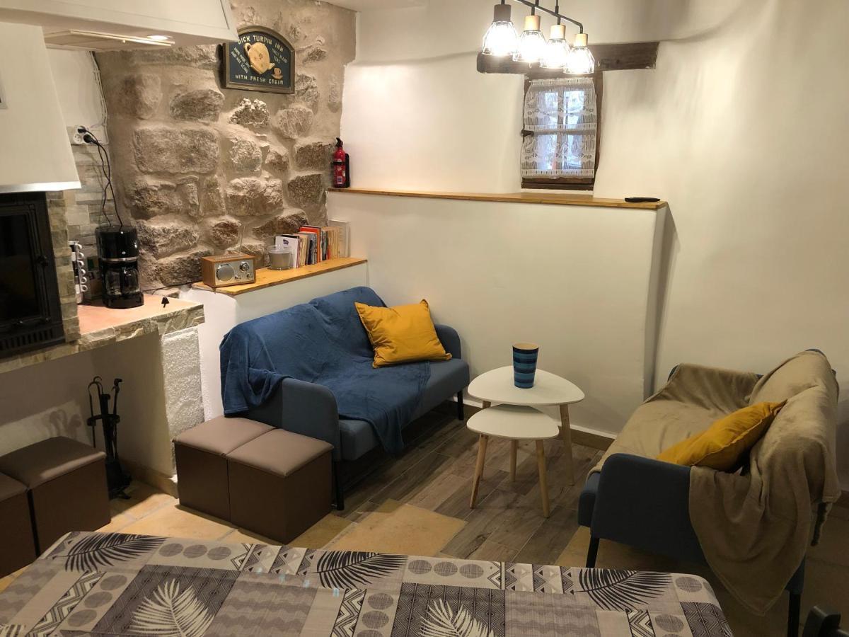 Les Maisons Du Conflent, Maisons Familiales En Pierre Au Coeur Des Remparts Вільфранш-де-Конфлан Екстер'єр фото